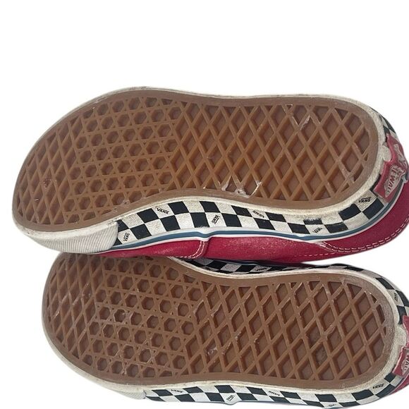 Vans Off The Wall Red Canvas Skateboard Sneakers Youth size 3 Lace Checked sole - Picture 14 of 16
